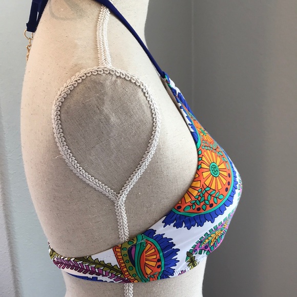 Trina Turk High Neck Bikini Top Paisley 8 - Picture 4 of 7